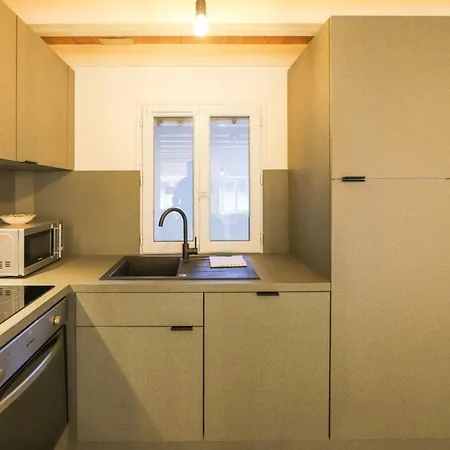 Le Fleuri Pretty Triplex In The Old Town Apartment Annecy